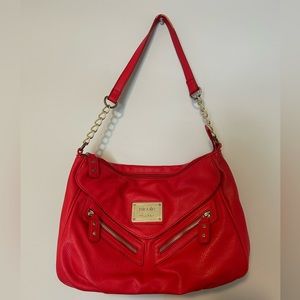 Magenta shoulder bag
